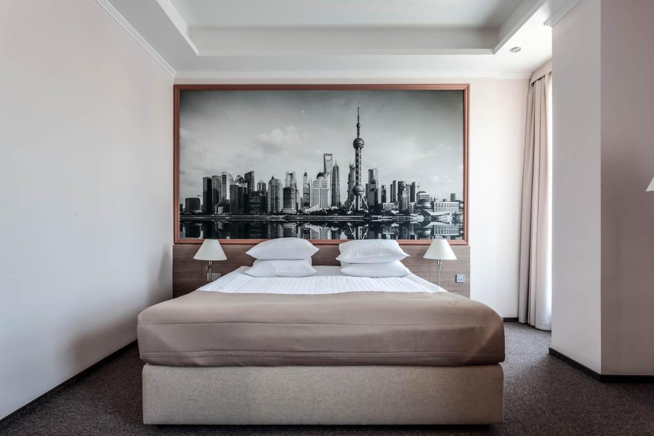 Rius Hotel Lviv Ngoại thất bức ảnh