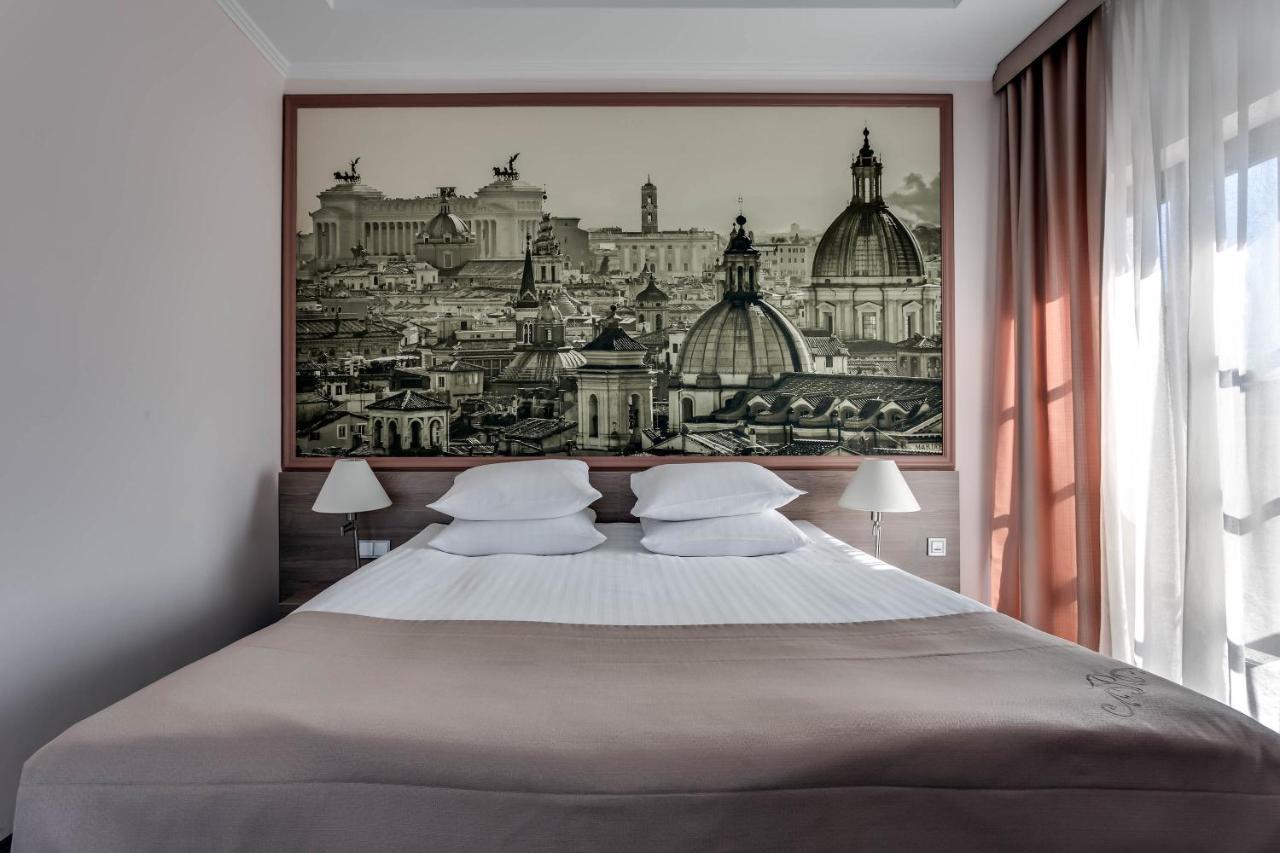 Rius Hotel Lviv Ngoại thất bức ảnh