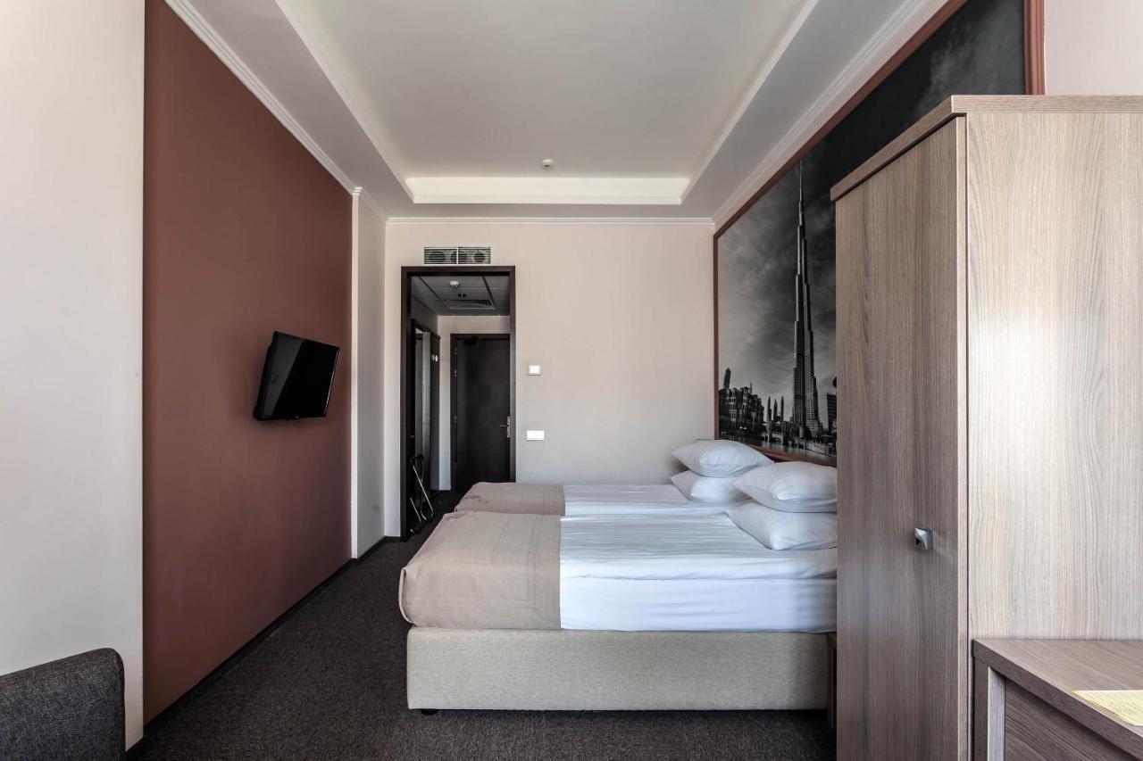 Rius Hotel Lviv Ngoại thất bức ảnh