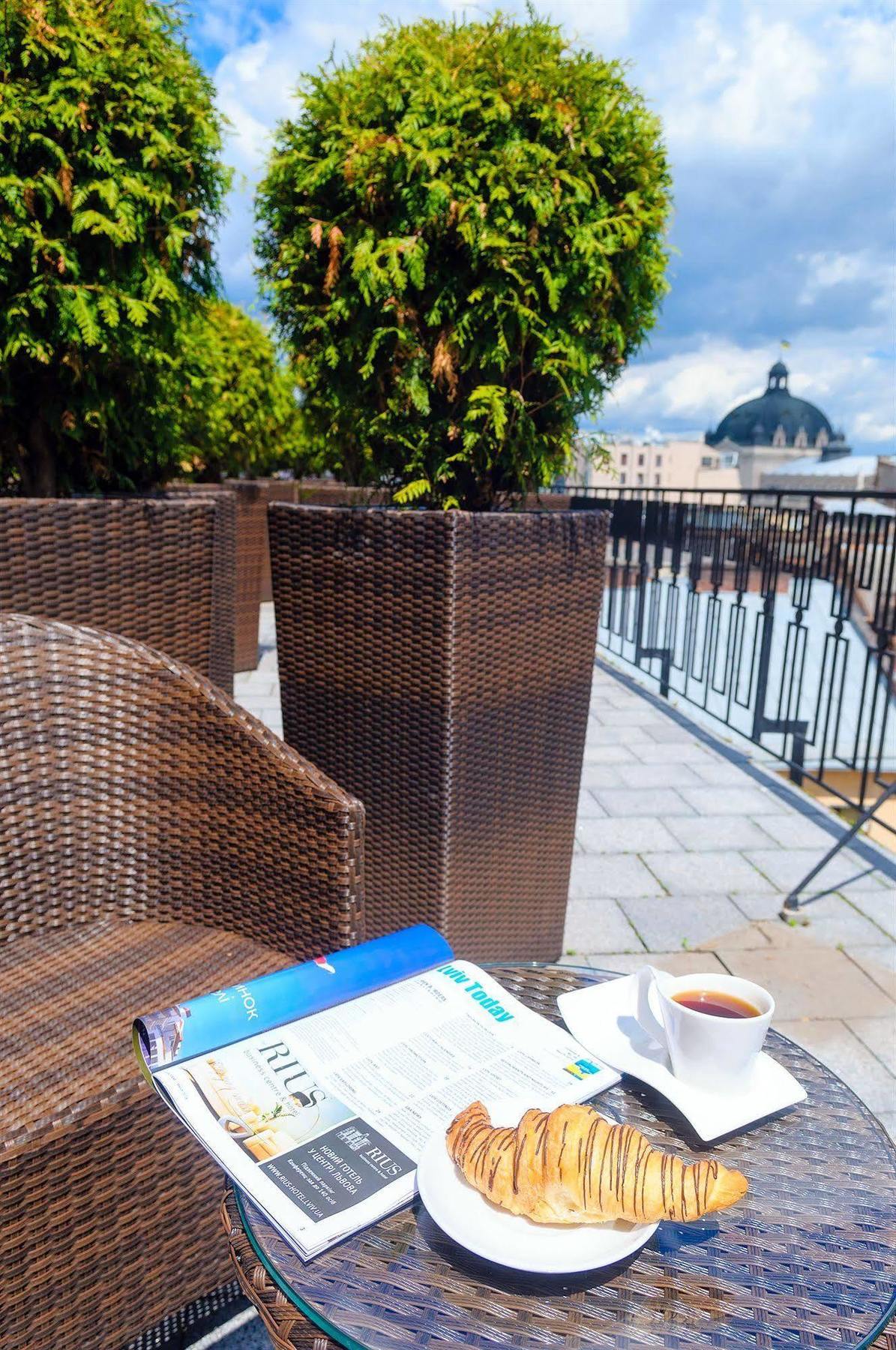Rius Hotel Lviv Ngoại thất bức ảnh